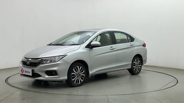 https://images10.gaadi.com/usedcar_image/4336534/original/ef8e73aead2fee944cc487980c6c8f8c.JPG?imwidth=6400