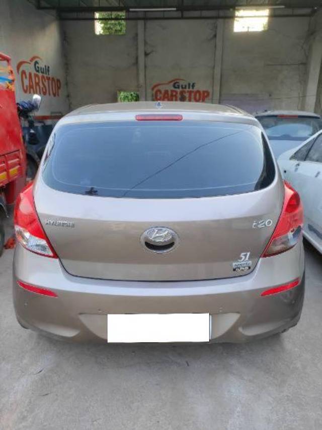 https://images10.gaadi.com/usedcar_image/4337330/original/processed_ee7bde98-bc68-48ea-987b-8f40e283ce56.jpg?imwidth=6401