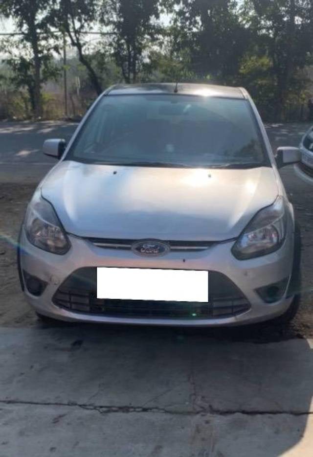 https://images10.gaadi.com/usedcar_image/4337362/original/processed_9c99456f-6758-4d67-a680-5fff74337eaf.jpeg?imwidth=6402