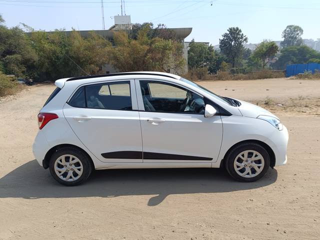 https://images10.gaadi.com/usedcar_image/4337515/original/71a8a3d66f88241d270e31ddcc27229d.jpg?imwidth=6401