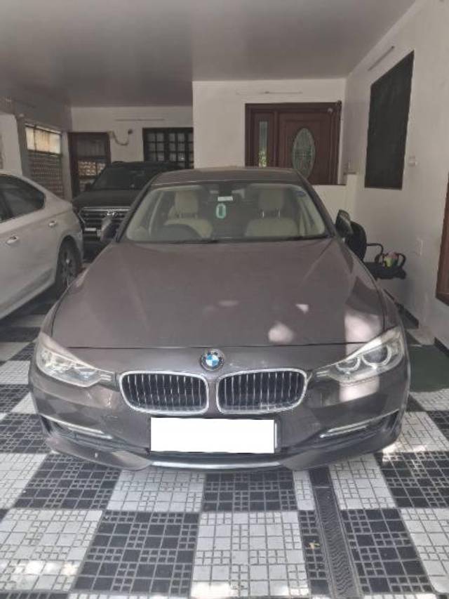 https://images10.gaadi.com/usedcar_image/4337535/original/processed_92fa78b1-7a58-4bb9-a751-b350e2b7f5a8.jpg?imwidth=6400