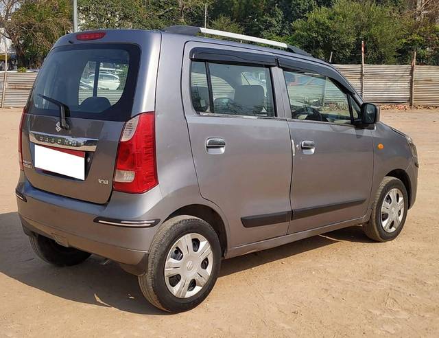 https://images10.gaadi.com/usedcar_image/4337602/original/processed_622bb59af31115b3b307e0d722ab55f4.jpg?imwidth=6402