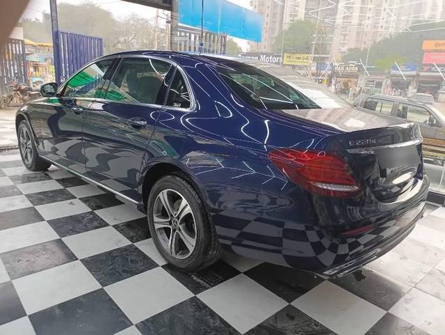 https://images10.gaadi.com/usedcar_image/4337617/original/processed_7c38697e-a8f0-4527-b179-74d2cbb8c1e0.jpeg?imwidth=6400