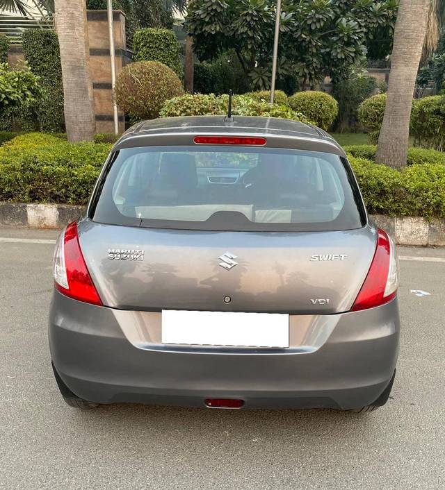 https://images10.gaadi.com/usedcar_image/4337689/original/processed_c0ee2ae7946a8997ef63999c7b8f0ddf.jpg?imwidth=6402