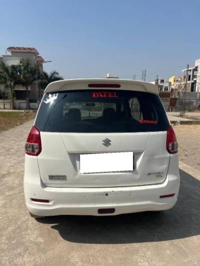 https://images10.gaadi.com/usedcar_image/4337820/original/processed_457da2d8-6607-4341-aa8d-d5ecd1fff83a.jpeg?imwidth=6401