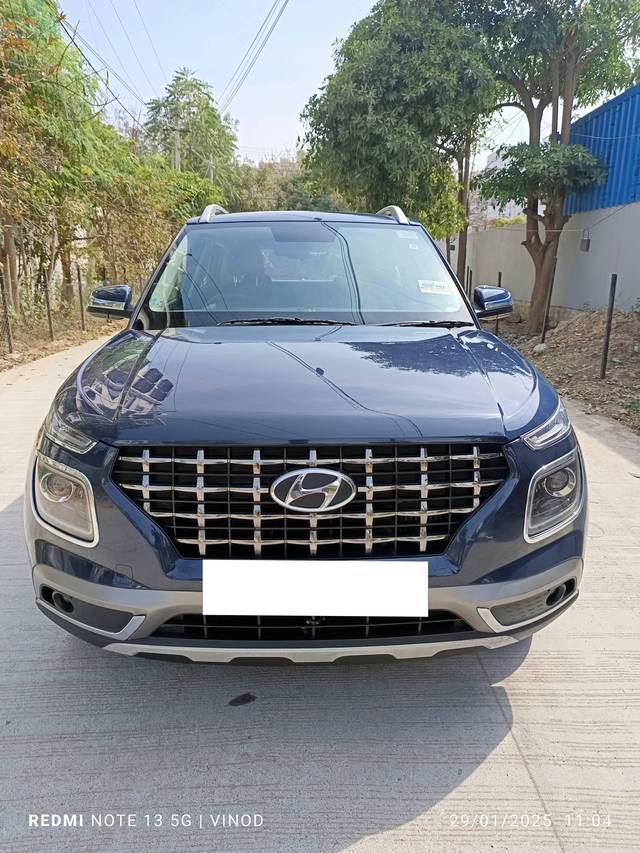 https://images10.gaadi.com/usedcar_image/4337831/original/processed_83c99635eec46d4a865a9fba9e4a9afb.jpg?imwidth=6400