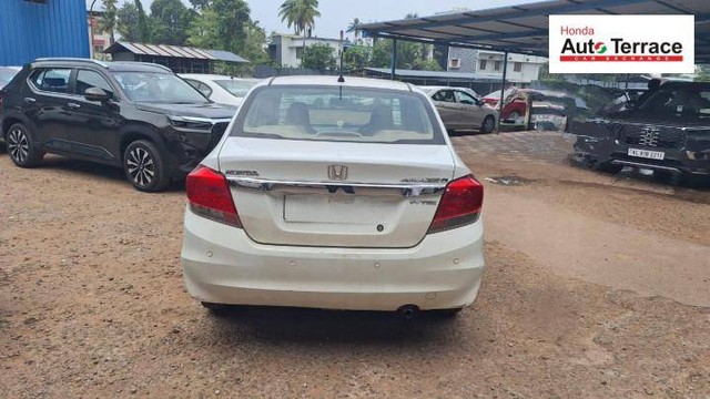 Second-hand 2015 Honda Amaze S Petrol for sale in Kollam-5