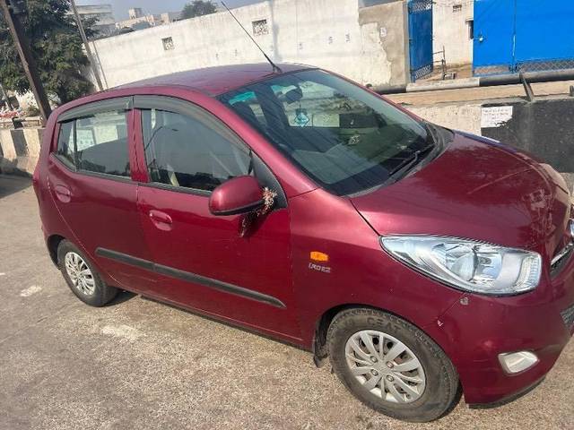 https://images10.gaadi.com/usedcar_image/4337840/original/processed_ecbbf1a5-ea29-462c-a8fb-0804faa32d24.jpeg?imwidth=6400