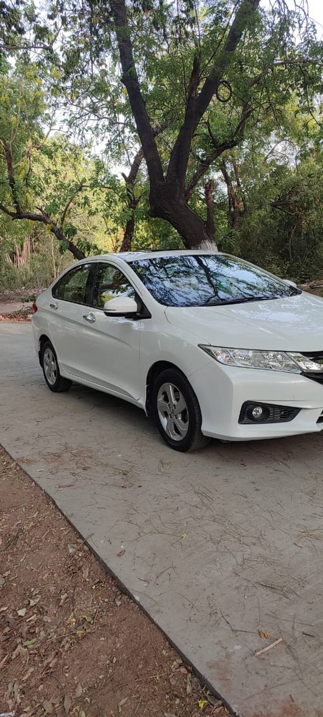 https://images10.gaadi.com/usedcar_image/4337919/original/8ae019af84dd1009d70fc2b87f9b36f7.jpg?imwidth=6400