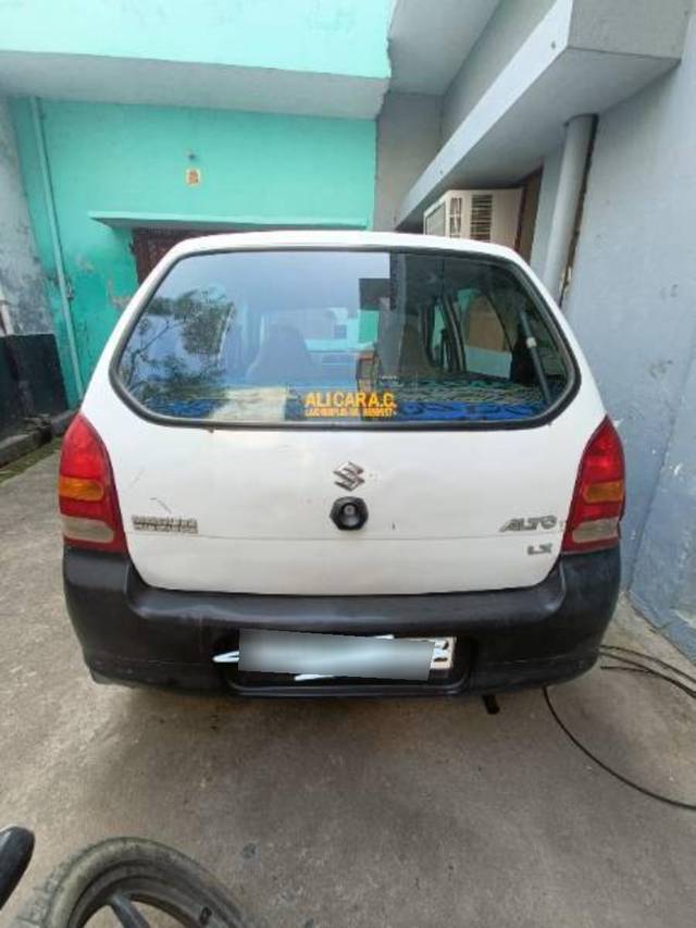 https://images10.gaadi.com/usedcar_image/4337935/original/processed_88129805-ef1a-4956-a45a-5c0f9228c45c.jpg?imwidth=6401