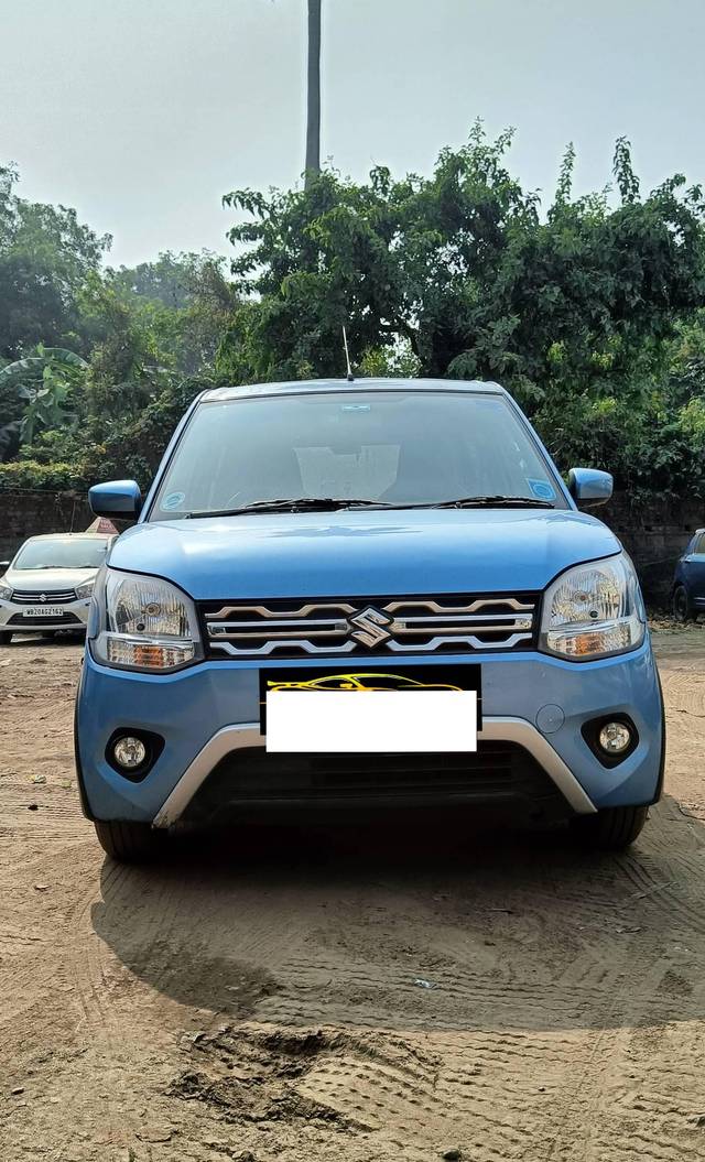 https://images10.gaadi.com/usedcar_image/4338007/original/processed_7f56f9453a962a06bb7a44e25c41ecd9.jpg?imwidth=6401