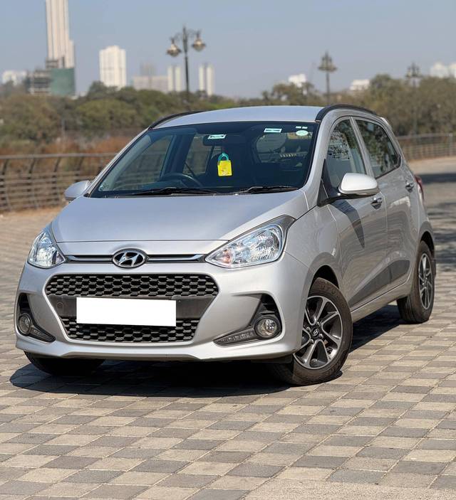 https://images10.gaadi.com/usedcar_image/4338011/original/processed_fcf9aba2cd28df47e7085c44672da93e.jpg?imwidth=6400