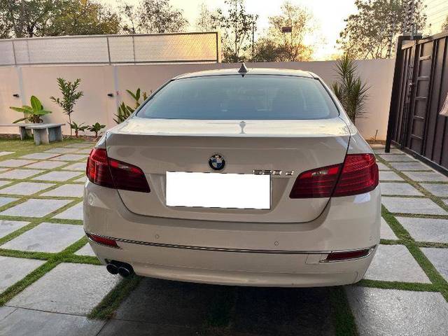 https://images10.gaadi.com/usedcar_image/4338014/original/8efd2d7d53b68351b9fb20ab2df331c7.jpeg?imwidth=6401