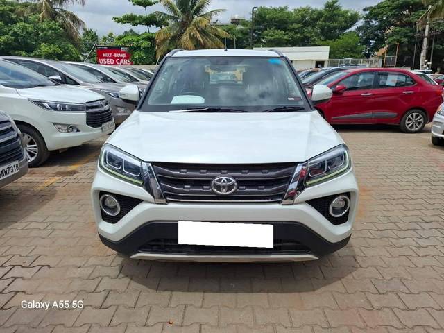 https://images10.gaadi.com/usedcar_image/4338099/original/processed_d6e4adacfdd805c36acda66d000f0048.jpeg?imwidth=6400