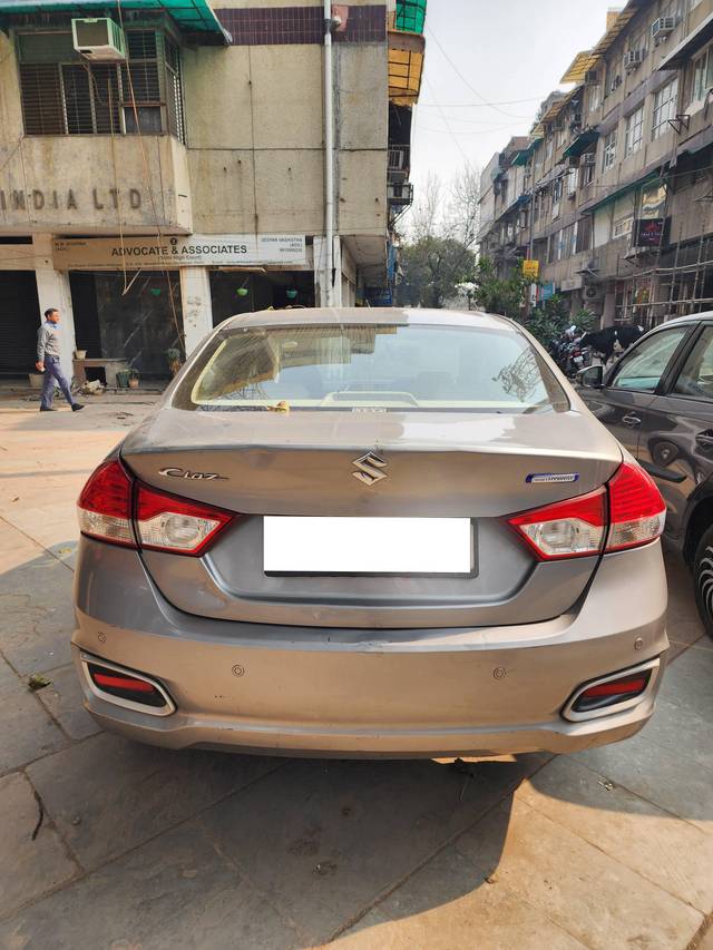 https://images10.gaadi.com/usedcar_image/4338101/original/processed_b976162b9ee2a4a1c0c881f4c76b2310.jpg?imwidth=6401