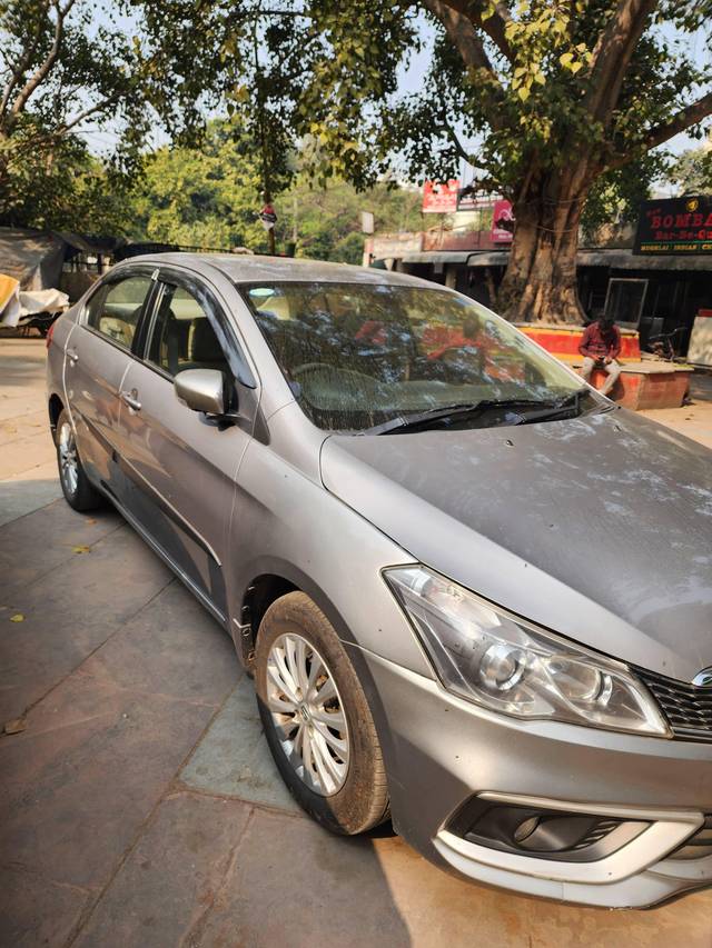 https://images10.gaadi.com/usedcar_image/4338101/original/processed_fd14d347ee8fbde315fd1791ee275deb.jpg?imwidth=6400