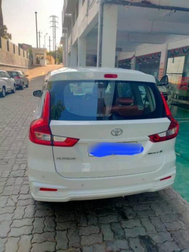 https://images10.gaadi.com/usedcar_image/4338157/original/processed_0418c9f7-04eb-4d21-9336-ab76203a86aa.jpg?imwidth=6400