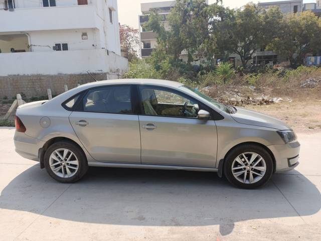 https://images10.gaadi.com/usedcar_image/4338231/original/b933602b9da7b84b1ef6838830d61107.jpg?imwidth=6401