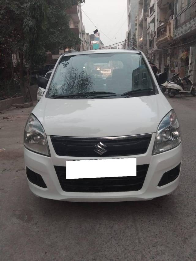 https://images10.gaadi.com/usedcar_image/4338237/original/processed_08b3401e8276a3c2297862908c34a357.jpg?imwidth=6402