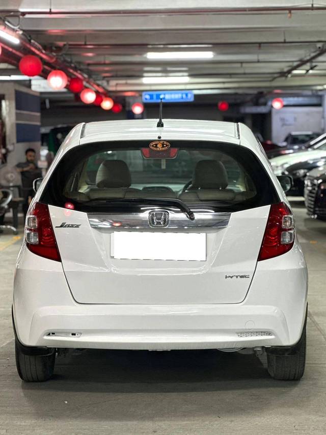 https://images10.gaadi.com/usedcar_image/4338269/original/processed_0e6928b0ccb37a3a1f1c51af3be3d24a.jpg?imwidth=6401