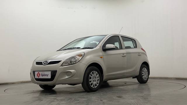 https://images10.gaadi.com/usedcar_image/4338620/original/4ec5d6e7ca2076ddf5070b4e0d16b456.JPG?imwidth=6400