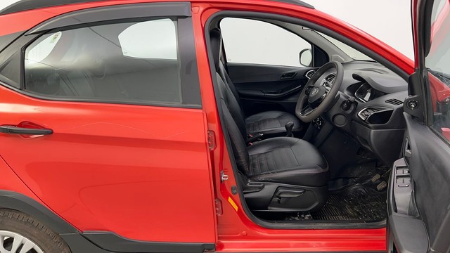 Second-hand 2022 Tata Tiago NRG XZ for sale in Kolkata-15