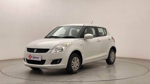 https://images10.gaadi.com/usedcar_image/4340626/original/c12fb0f4b522ccd2bb3ce5c3dbab1cea.JPG?imwidth=6400