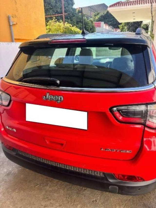 https://images10.gaadi.com/usedcar_image/4340770/original/processed_838a5ff0-7298-4bd4-b8e1-b1730cb49088.jpeg?imwidth=6401