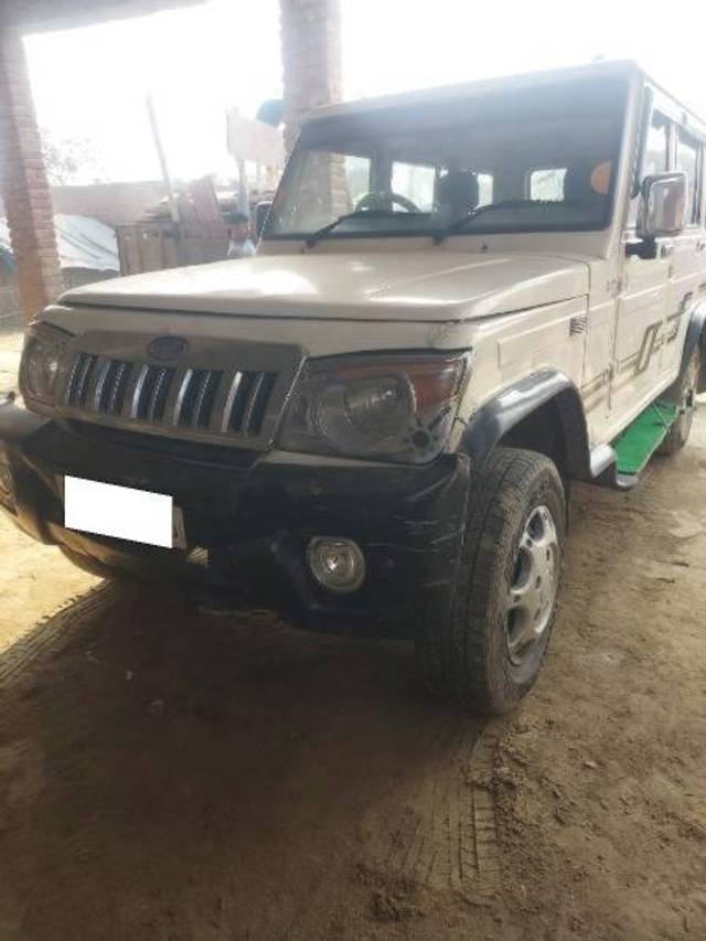 https://images10.gaadi.com/usedcar_image/4340775/original/processed_8b55baeb-3d0b-49d0-a173-ab3b1e3719c3.jpg?imwidth=6400