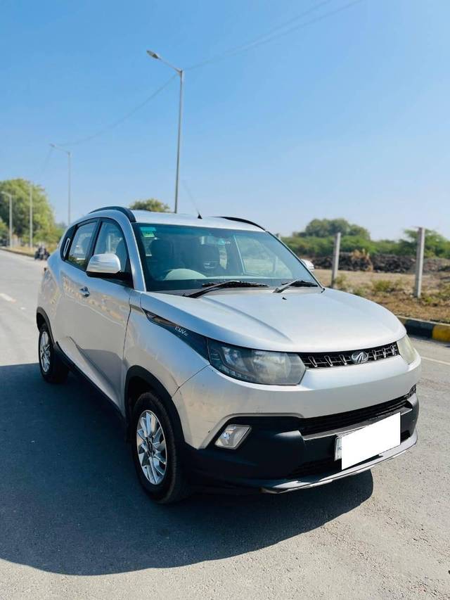 https://images10.gaadi.com/usedcar_image/4340777/original/processed_b5d7046b2620217eefcca51df792ffbb.jpg?imwidth=6400