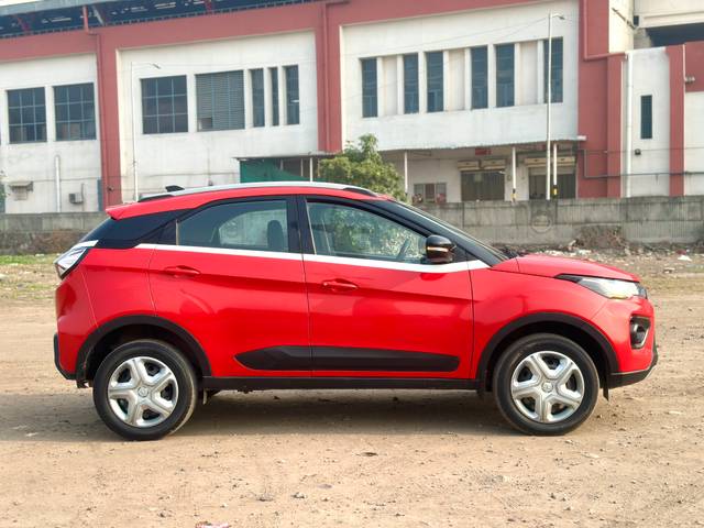 https://images10.gaadi.com/usedcar_image/4340817/original/724d8a71dbb34d91ce4240e8b9672600.jpeg?imwidth=6401