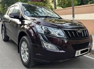 Mahindra XUV500 Mahindra XUV500 R W10 FWD