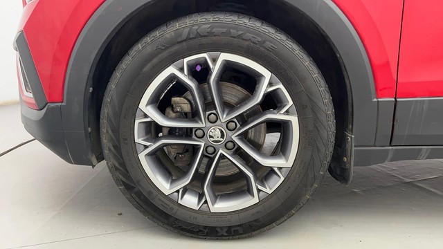 Second-hand 2021 Skoda Kushaq 1.5 TSI Style DSG for sale in Ahmedabad-20