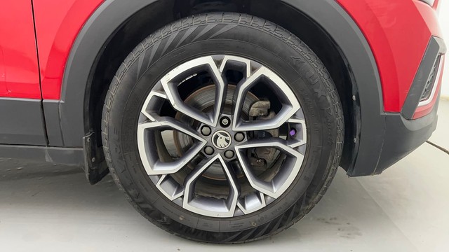 Second-hand 2021 Skoda Kushaq 1.5 TSI Style DSG for sale in Ahmedabad-17