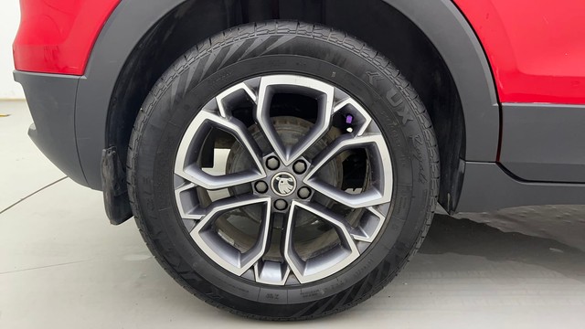 Second-hand 2021 Skoda Kushaq 1.5 TSI Style DSG for sale in Ahmedabad-18