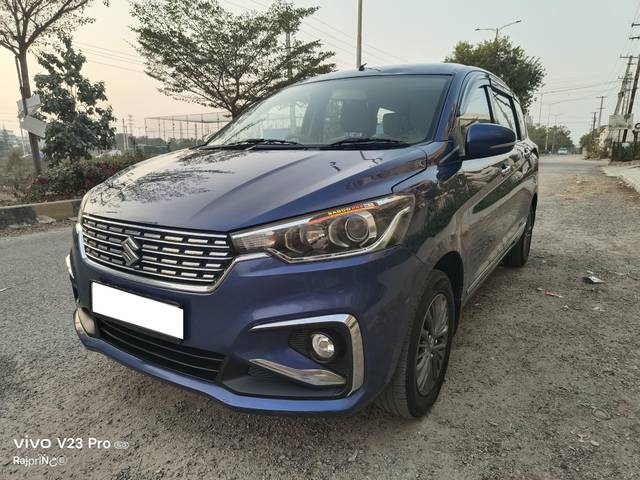 https://images10.gaadi.com/usedcar_image/4340998/original/processed_8401716b125a5fc1b889ea619ae1db31.jpg?imwidth=6402