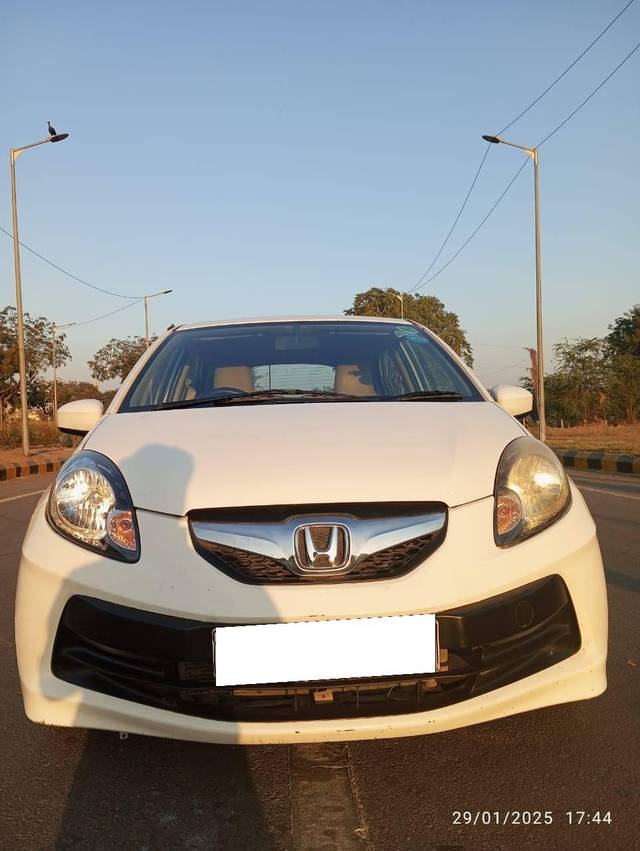 https://images10.gaadi.com/usedcar_image/4341109/original/processed_9a87d8c42f62ca4e88c23d694dcceb00.jpg?imwidth=6400