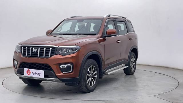 https://images10.gaadi.com/usedcar_image/4341374/original/e2c78ce8fbbe767f62b821f779432ed3.JPG?imwidth=6400