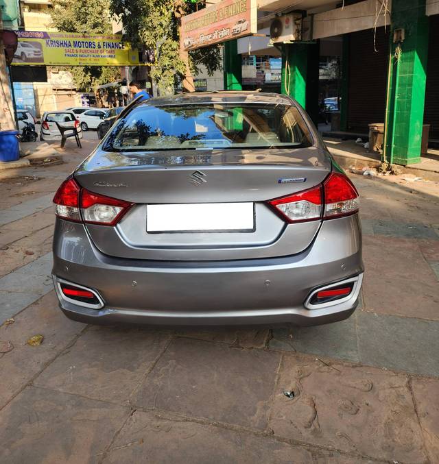 https://images10.gaadi.com/usedcar_image/4342397/original/processed_dff18d14852193231913531ef537c888.jpg?imwidth=6401