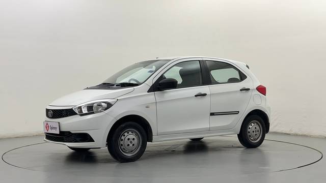 https://images10.gaadi.com/usedcar_image/4342489/original/ea046f5767e3af129ecd3d9282b0a4a7.JPG?imwidth=6400