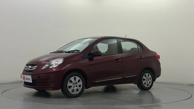 https://images10.gaadi.com/usedcar_image/4342529/original/12cd3e1721f1a950dd08657fccc5be67.JPG?imwidth=6400