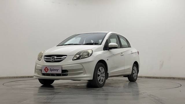 https://images10.gaadi.com/usedcar_image/4343066/original/77198696e66d1991e107ffa0c31623db.JPG?imwidth=6400