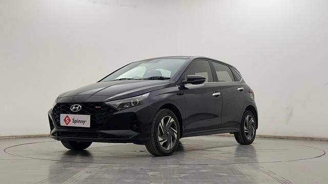 https://images10.gaadi.com/usedcar_image/4343159/original/8d7272f2593a6c4fe91522e6ac2b197b.JPG?imwidth=6400