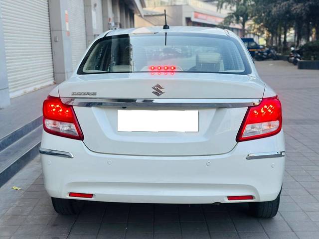 https://images10.gaadi.com/usedcar_image/4343273/original/processed_8b839d3a192fcc1ac834d410e2846760.jpeg?imwidth=6402