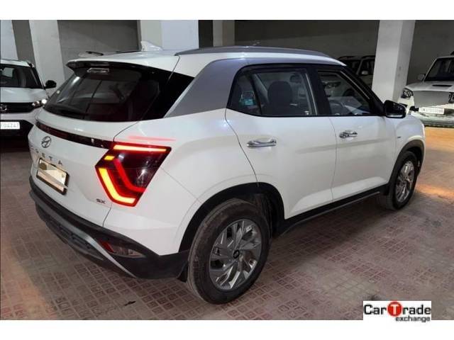 https://images10.gaadi.com/usedcar_image/4343280/original/processed_1365fb102e0bdaf8c3fb65d1ae199cd2.jpg?imwidth=6402