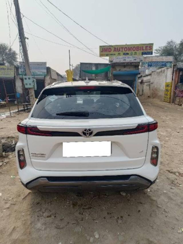 https://images10.gaadi.com/usedcar_image/4343300/original/processed_79787926-0493-4bc8-8529-72986551a912.jpg?imwidth=6401