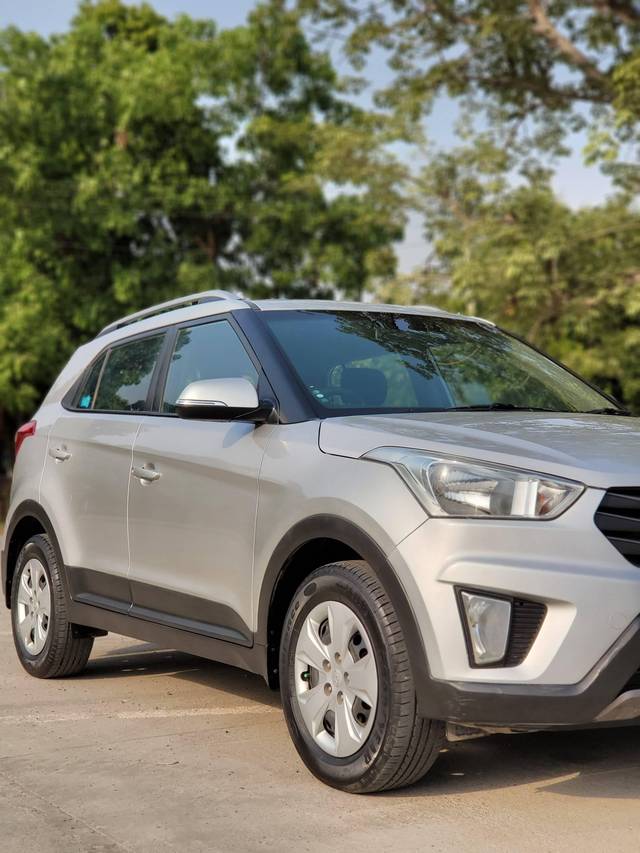 https://images10.gaadi.com/usedcar_image/4343418/original/processed_41d7e7d5d19838e6fce9655c4fc784f0.jpg?imwidth=6400