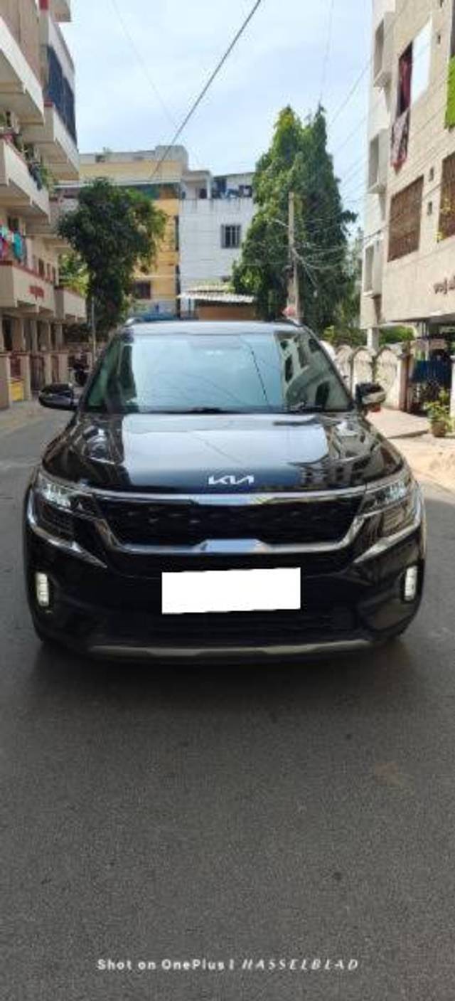 https://images10.gaadi.com/usedcar_image/4343436/original/processed_833f0514-b0a4-4e5f-b51d-7016651e93b7.jpg?imwidth=6400