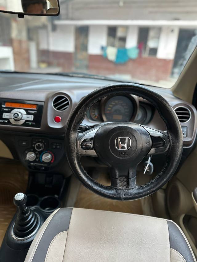 https://images10.gaadi.com/usedcar_image/4343454/original/0fb030754e27d1711b5c35bac2bb39e9.jpg?imwidth=6402