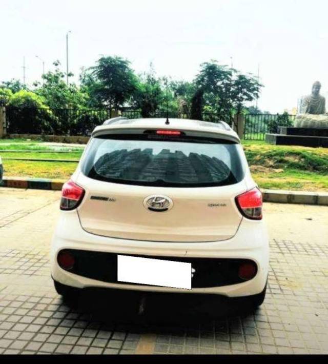 https://images10.gaadi.com/usedcar_image/4343468/original/83c30c65f3e8d51a49671ba7312f889a.jpg?imwidth=6401